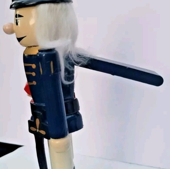 Rare 13" in Nutcracker Soldier. - Picture 3 of 9